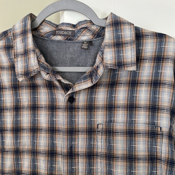 Toad&Co Men’s Organic Cotton Shirt - Picture 2 of 5